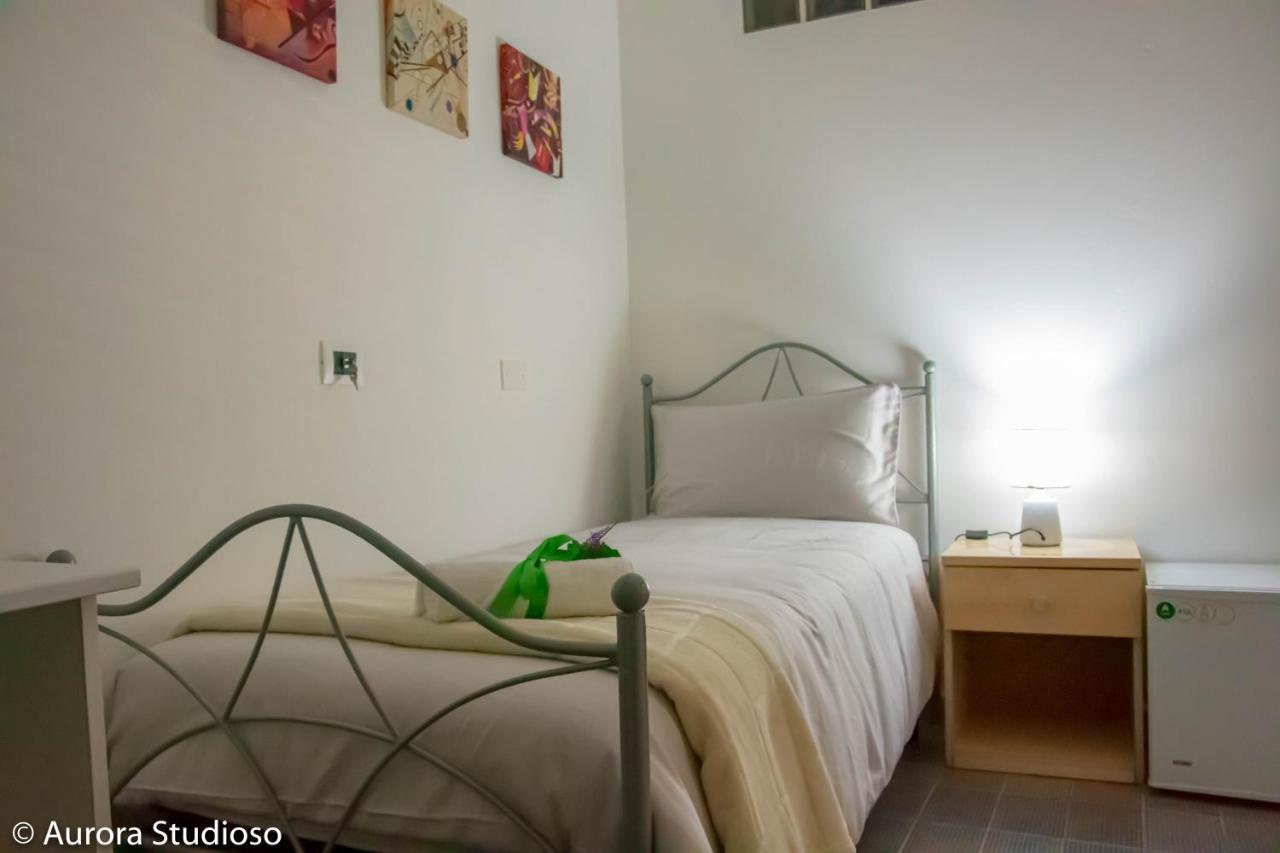 B&B L'Incanto Degli Artisti 卡尔塔吉罗 外观 照片