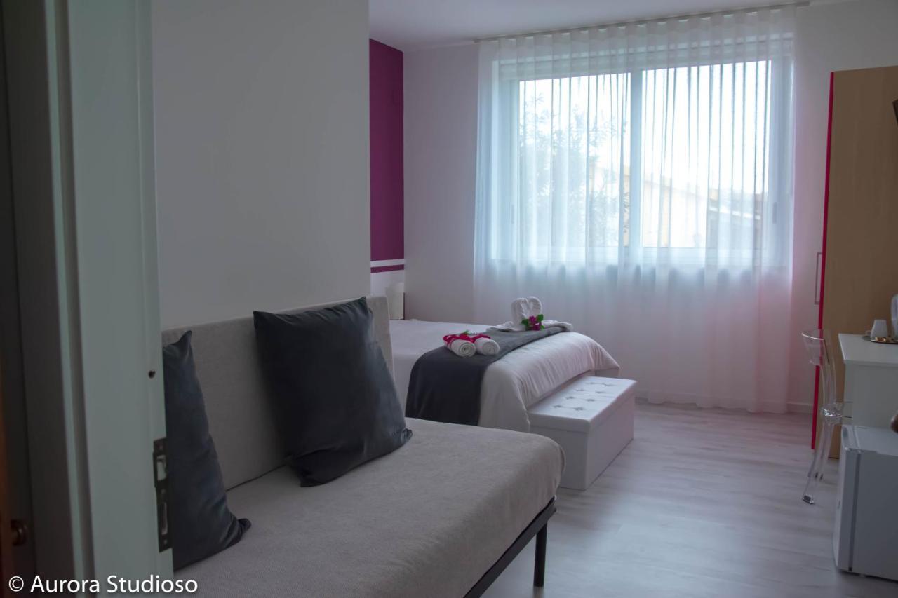 B&B L'Incanto Degli Artisti 卡尔塔吉罗 外观 照片