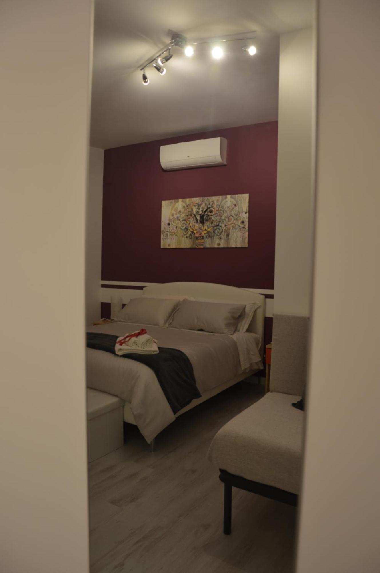 B&B L'Incanto Degli Artisti 卡尔塔吉罗 外观 照片