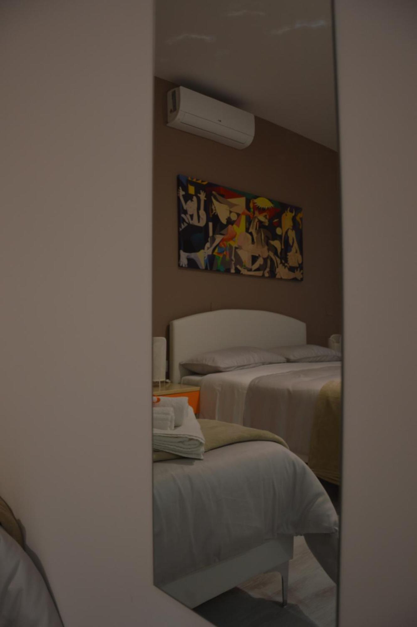 B&B L'Incanto Degli Artisti 卡尔塔吉罗 外观 照片